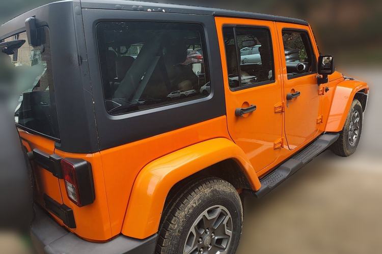 Used Jeep Wrangler 2013 3.6L Sahara Four-Door Edition
