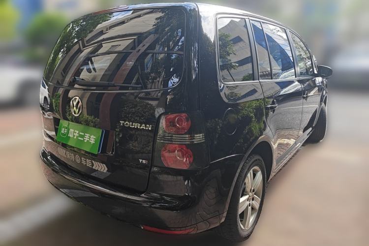 Used Volkswagen Touran 2015 1.4T Manual Fashion Edition 5-Seater