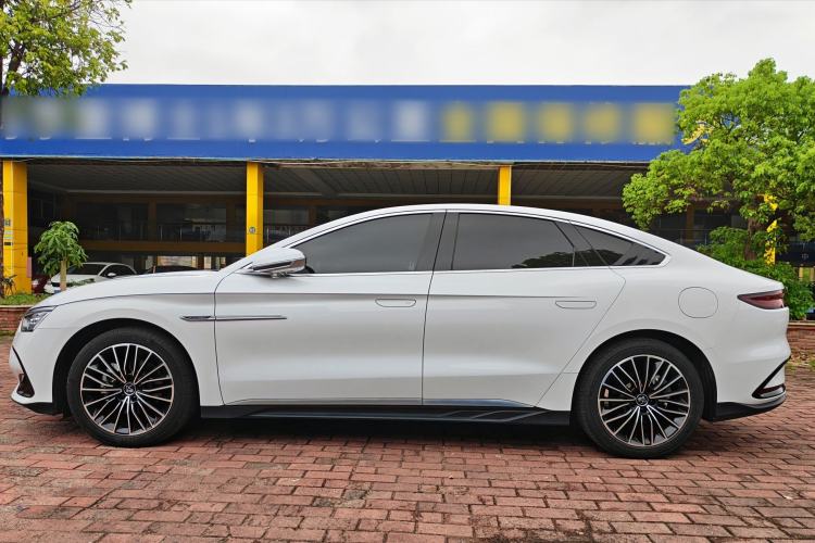 Used BYD Han 2022 DM-i 121KM Prestige Model