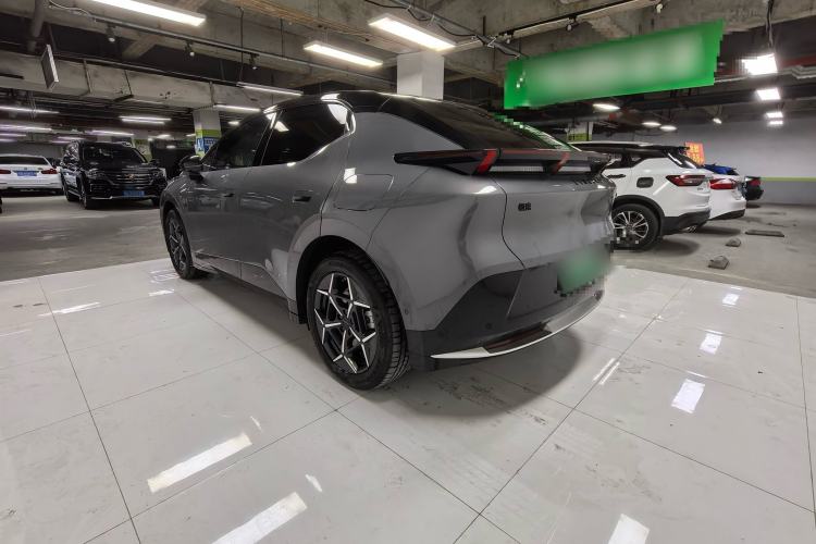 Used Lynk & Co Z20 2025 530 km Range Rear-Wheel Drive Pro