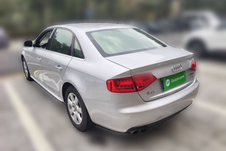 Used Audi A4L 2012 2.0 TFSI automatic standard version