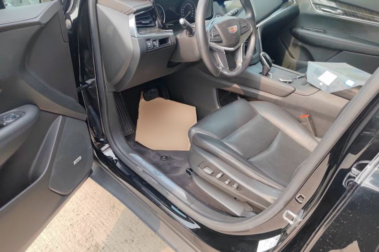 Used Cadillac XT5 2018 28T Four-Wheel Drive Luxury Model
