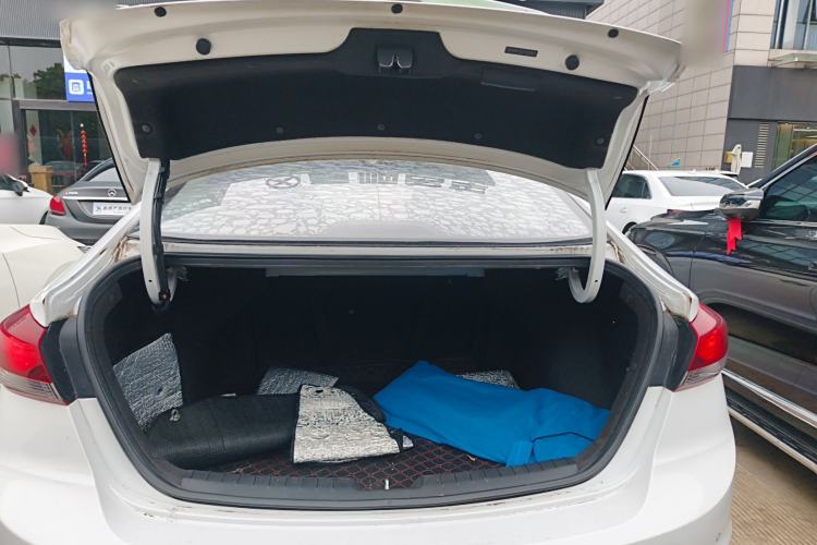 Used Hyundai Elantra (6th Generation / Lingdong) 2016 1.6L Automatic ZhiXuan – Elite Version
