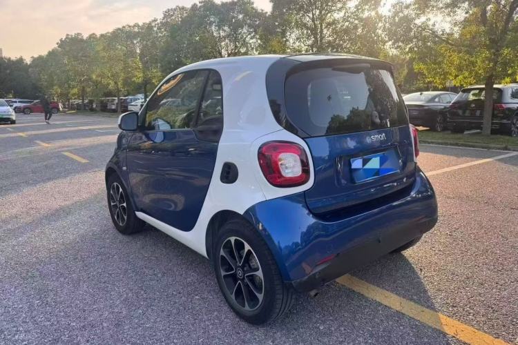 Used smart fortwo 2015 1.0L 52 kW Hardtop Passion Edition