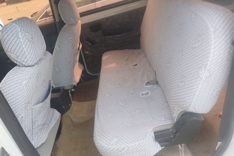 Used Wuling Hongguang 2015 1.5L S Basic Version China V Standard Left Rear Seat
