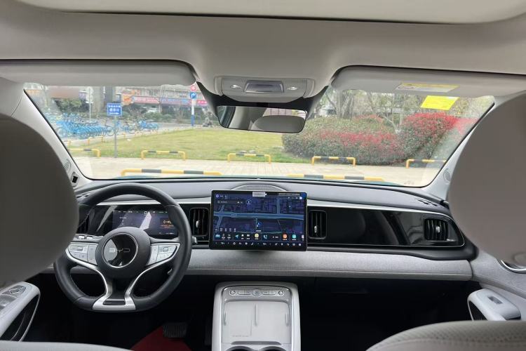 Used BYD Sealion 05 EV 2025 520 km Flagship SmartDrive Version Center Console