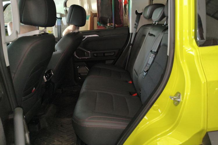 Used JETOUR Traveler 2023 2.0T All-Wheel-Drive CrossPRO Left Rear Seat