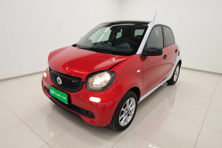 Used smart forfour 2018 1.0L 52 kW Dynamic Edition Front Left 45 Deg
