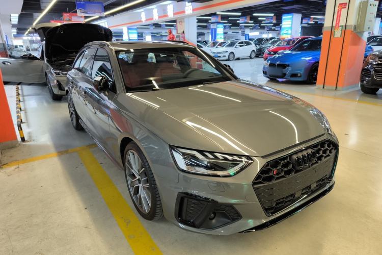 Used Audi S4 2024 S4 Avant 3.0TFSI Front Right 45 Deg