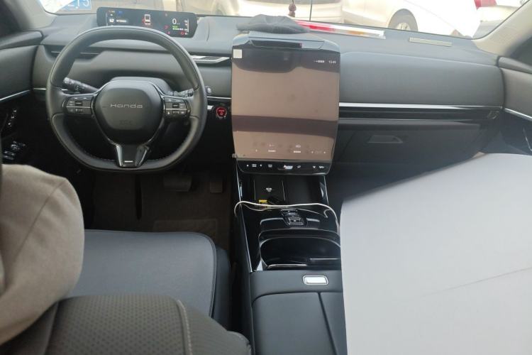 Used Honda P7 2025 Rear-Drive Long-Range Pro