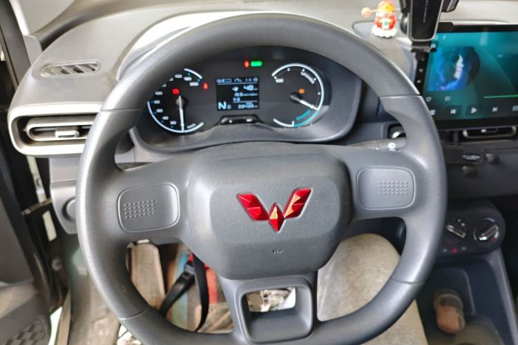 Used Wuling Hongguang New Energy 2024 All-Electric Model 300KM Practical Version