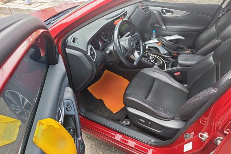 Used Nissan Qashqai 2019 2.0L CVT Luxury Edition Driver Seat