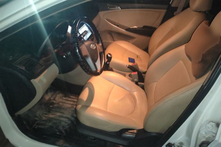 Used Hyundai Verna (older generation) 2016 1.4L Manual Smart GLS Trim