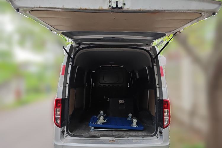 Used CHANGAN KUAYUE Xing V7 EV 2022 Standard Model 270km Trunk