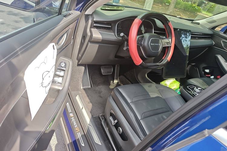 Used SERES SF5 2021 Four-Wheel Drive Freedom Expedition Edition
