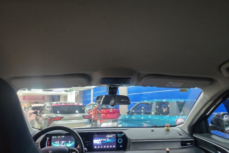 Used NETA U 2022 Zhi 400 Lithium-Nickel-Manganese-Cobalt Energy System Headliner