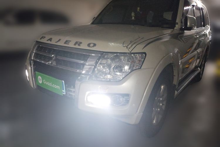 Used Mitsubishi Pajero 2016 3.0L Automatic Standard Version China V Standard