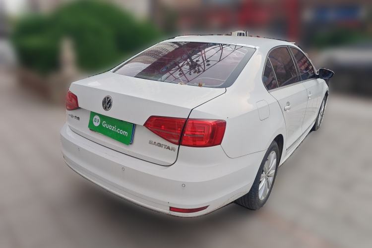 Used Volkswagen Sagitar 2015 1.6L Manual Comfort Model