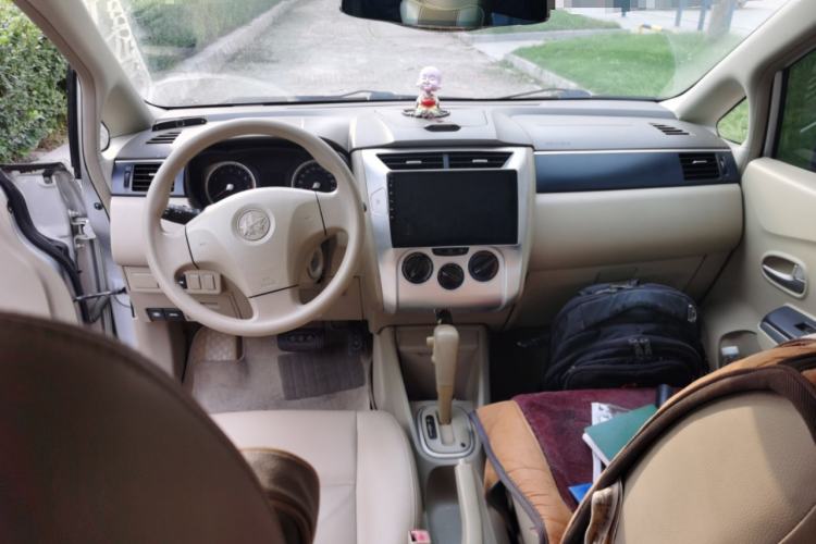 Used Venucia D50 2012 1.6L Automatic Prestige Edition
