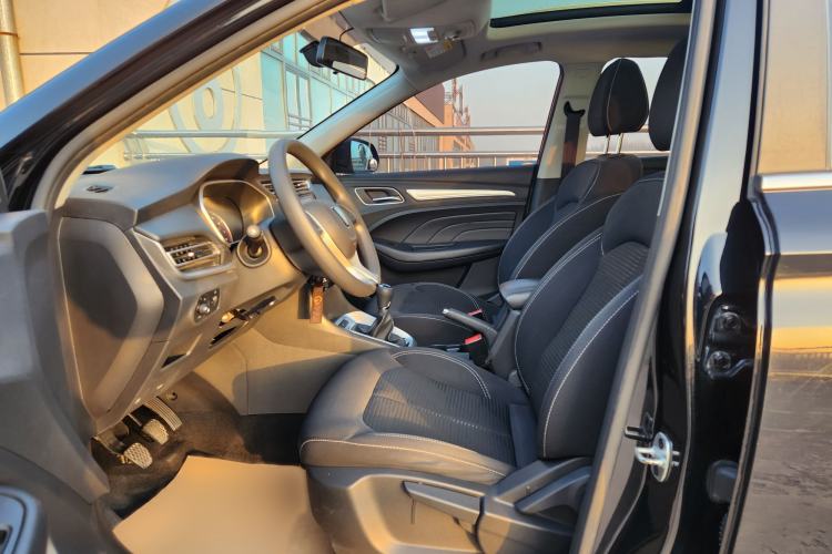 Used Roewe RX3 2020 1.6L Manual - Ultra-Fresh Entry Version
