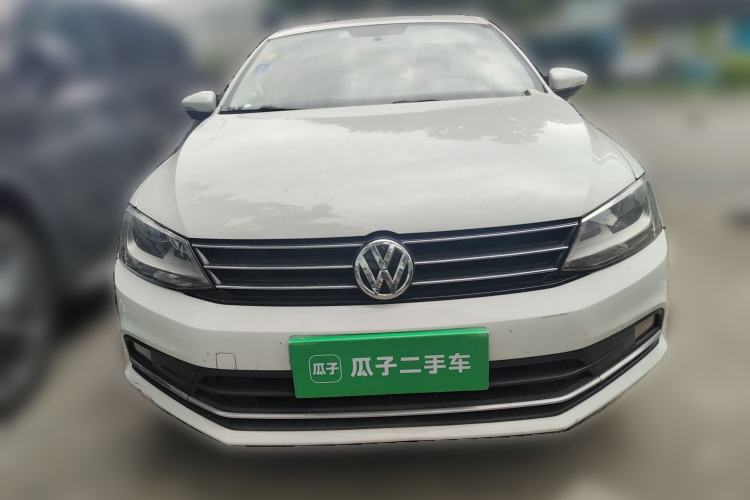 Used Volkswagen Sagitar 2017 230TSI Automatic Comfort Version Front