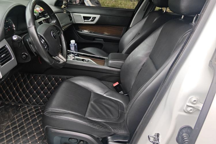 Used Jaguar XF 2015 XF 2.0T Prestige Edition Left Front Seat