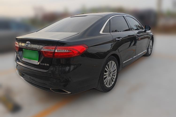 Used Ford Taurus 2015 EcoBoost 245 Luxury Model Rear Right 45 Deg