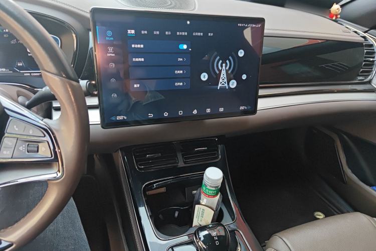 Used BYD Han 2022 EV Genesis Edition 715KM Front-Wheel-Drive Prestige Model Audio And AC Panel
