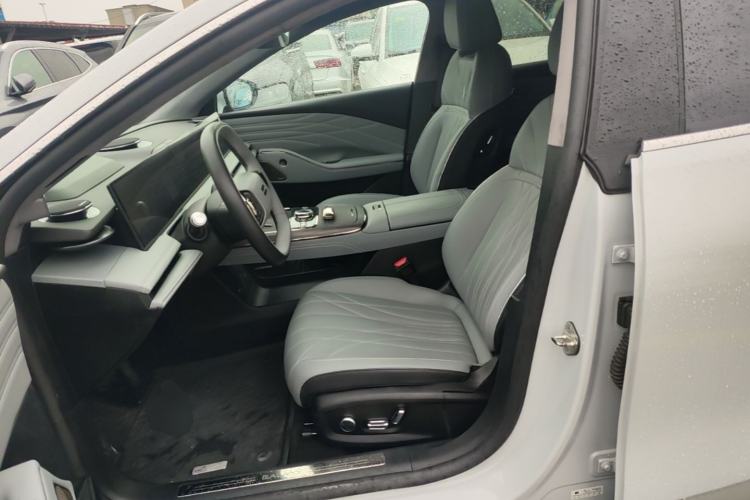 Used Geely Galaxy E8 2025 700 km Long-Range Intelligent Driving Version