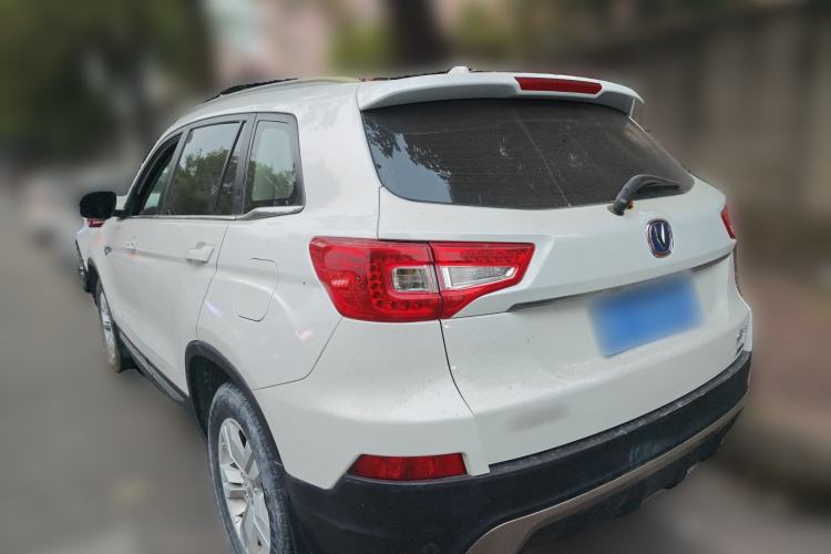 Used CHANGAN CS75 2014 2.0L Manual Leading Version China IV Standard
