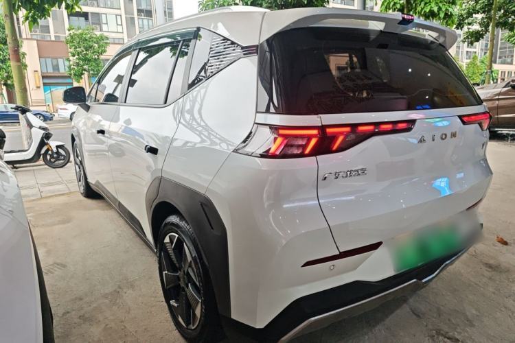 Used AION Y 2022 70 Intelligent Edition Lithium Iron Phosphate Rear Left 45 Deg