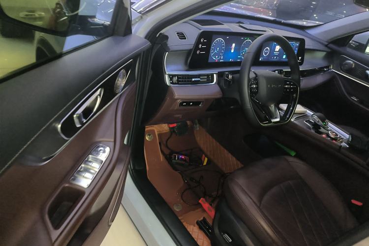 Used Chery Tiggo 8 PRO 2022 390T Two-Wheel Drive Vast Edition 5 Seats Driver Seat