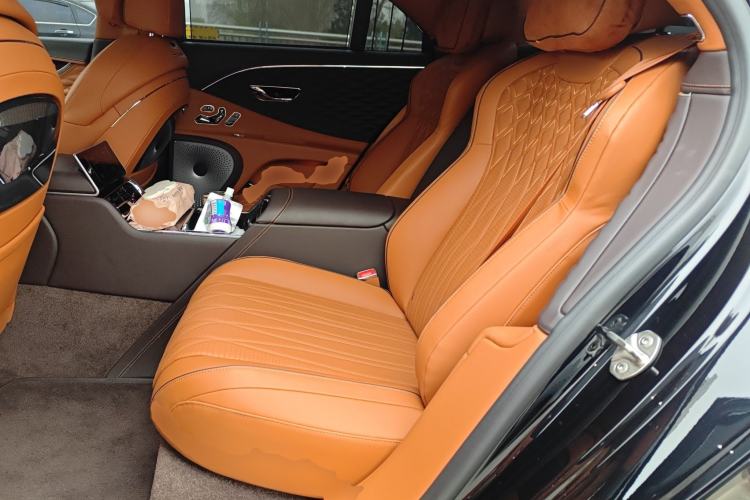 Used Bentley Flying Spur Plug-in Hybrid 2022 2.9T V6 Hybrid Mulliner Left Rear Seat