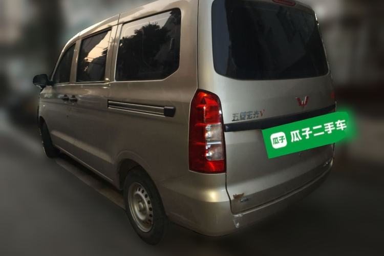 Used Wuling Hongguang V 2019 1.5L Jingqu Version China VI LAR
