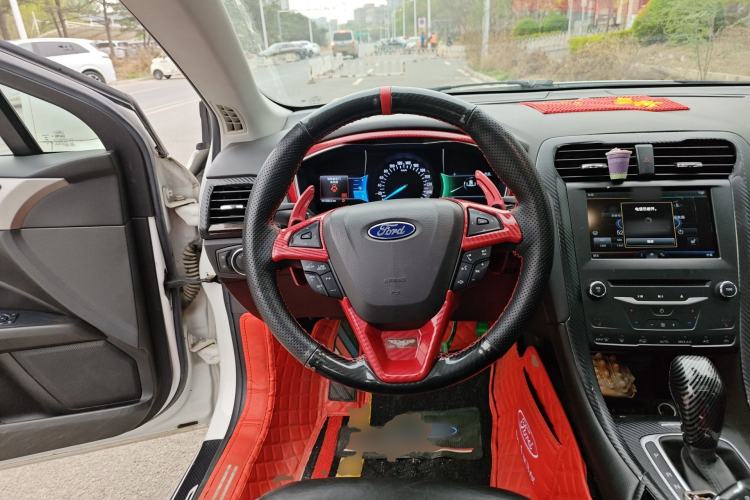 Used Ford Mondeo 2013 2.0L GTDi 200 Luxury Model Steering Wheel