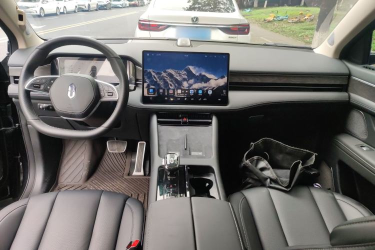 Used Hima AITO M7 2024 1.5T Rear-Drive Plus Version 5 Seats Center Console