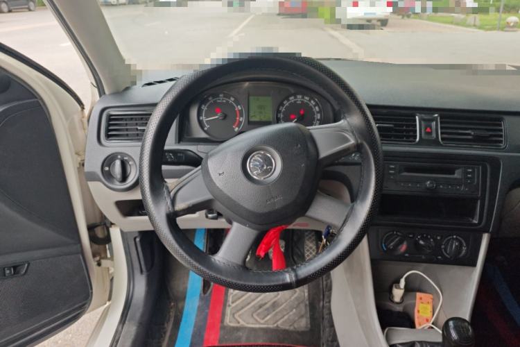 Used Skoda Rapid 2013 1.4L Manual Enjoyment Model