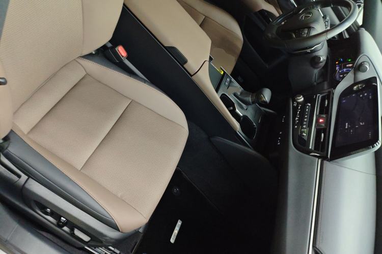 Used Lexus ES 2022 200 Luxury Edition