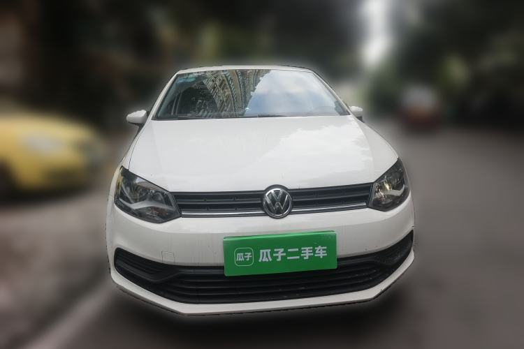 Used Volkswagen Polo 2016 1.4L Manual Fashion Model Front