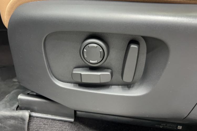 Used Land Rover Discovery Sport 2025 249 PS Performance Tech Edition
