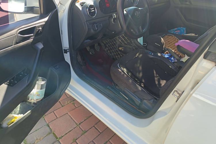 Used Volkswagen Jetta 2019 Dream Edition 1.5L Manual Fashion Version
