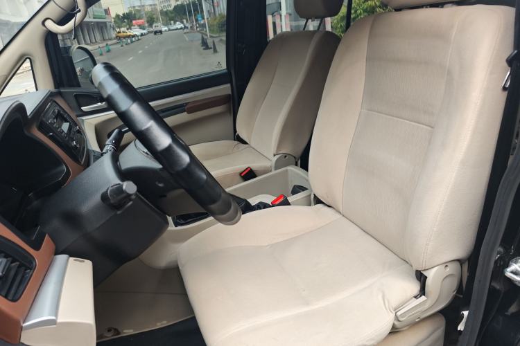 Used FORTHING Lingzhi 2019 M5L 1.6L 7-Seater Base Model China VI Standard