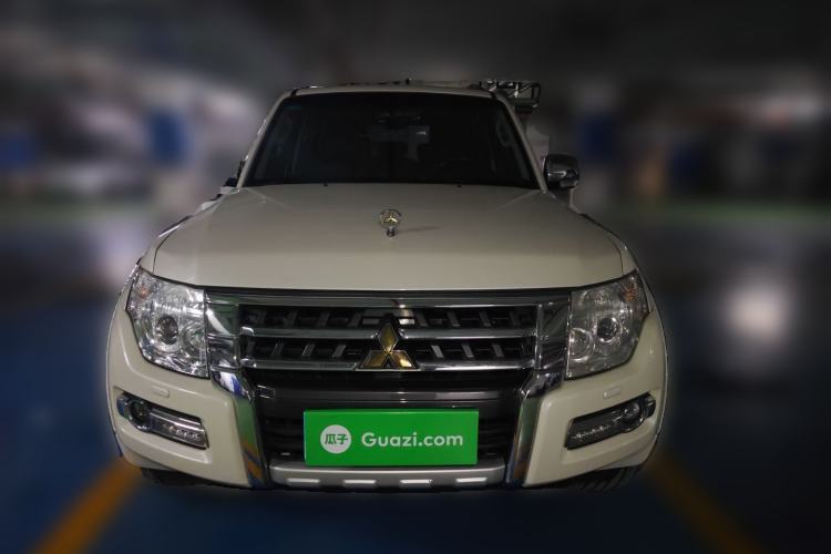 Used Mitsubishi Pajero 