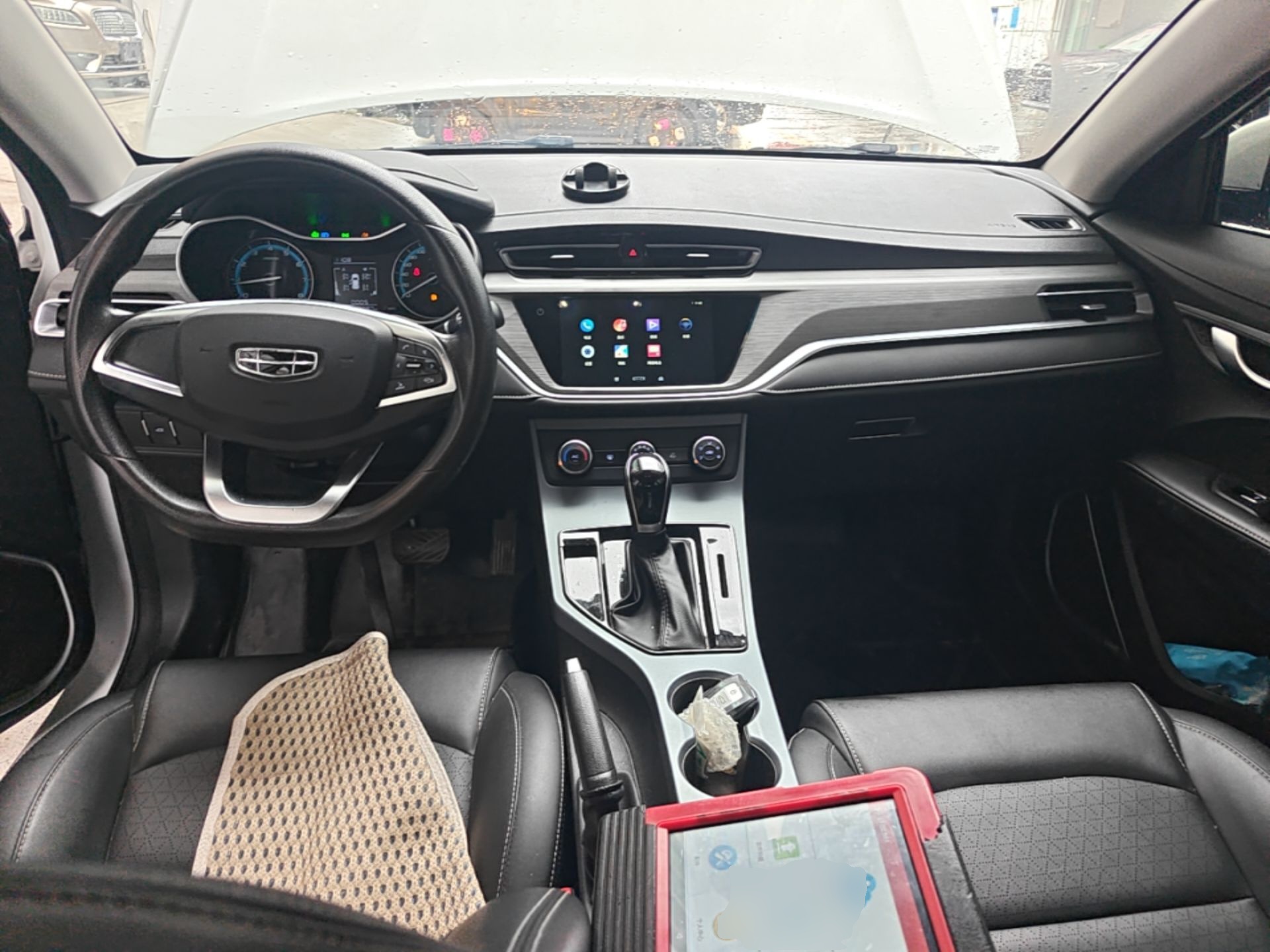 Geely Auto Emgrand 2021 UP 1.5L CVT Comfort Model — снимка 18