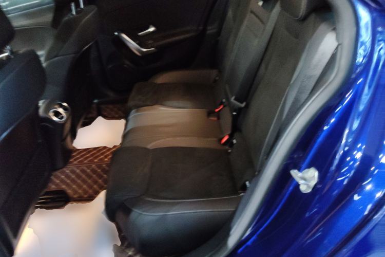 Used Mercedes-Benz A-Class 2020 Restyled A 200 L Sport Sedan Fashion Version
