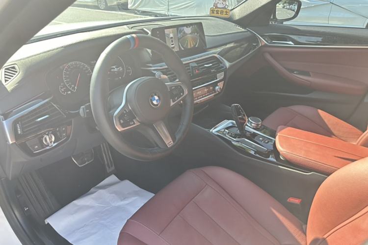 Used BMW 5 Series 2019 Facelifted 530Li Leading Edition M Sport Package