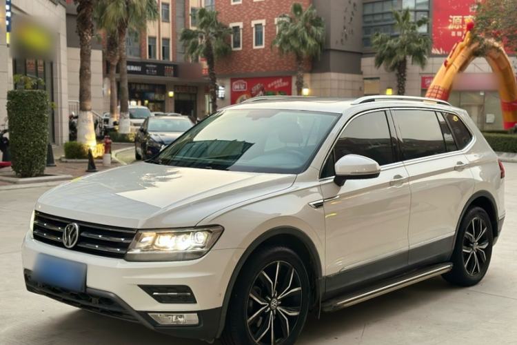 Used Volkswagen Tiguan L 2019 330TSI Automatic Two-Wheel Drive Smart Luxury Version China V Emission Standard