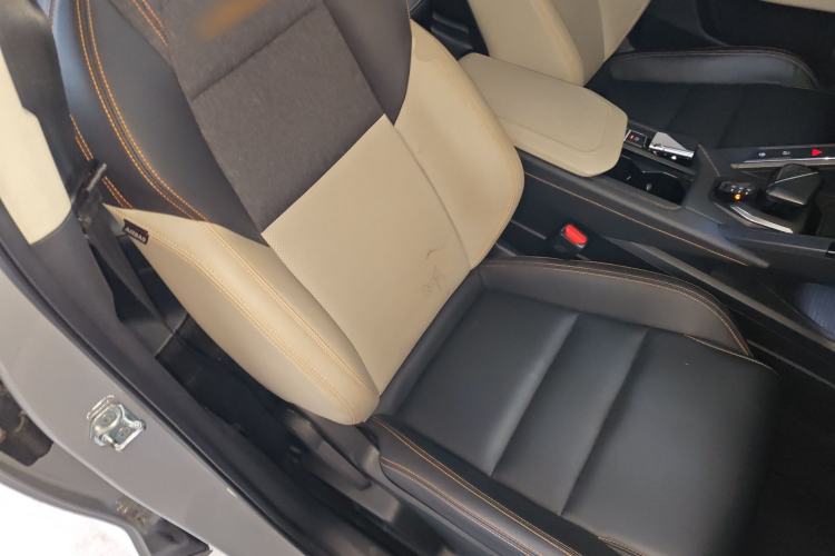 Used Lynk & Co 06 EM-P 2022 PHEV 84 km Range Pro Version