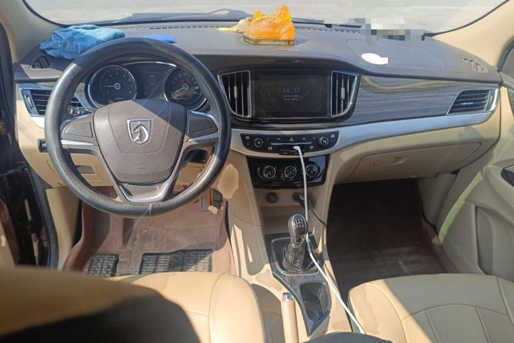 Used Baojun 730 2016 1.5L Manual Comfort Version 7 Seats China V Emission Standard