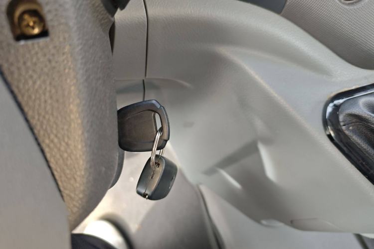 Used Foton Toano 2020 2.5T Manual Tongtu Short Wheelbase Mid-Roof 5/6-Seater 4J25TC3